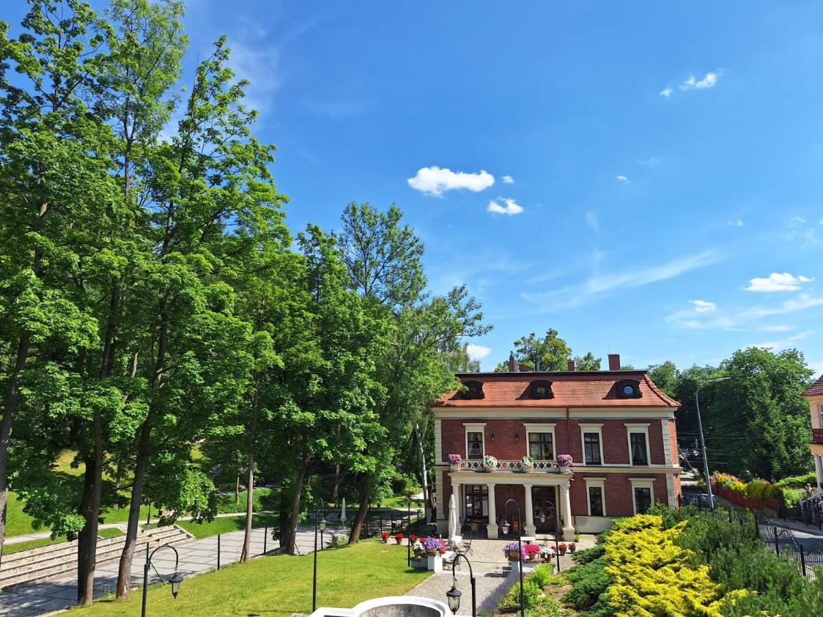 Hotel Charlotta Jedlina-Zdroj Eksteriør bilde